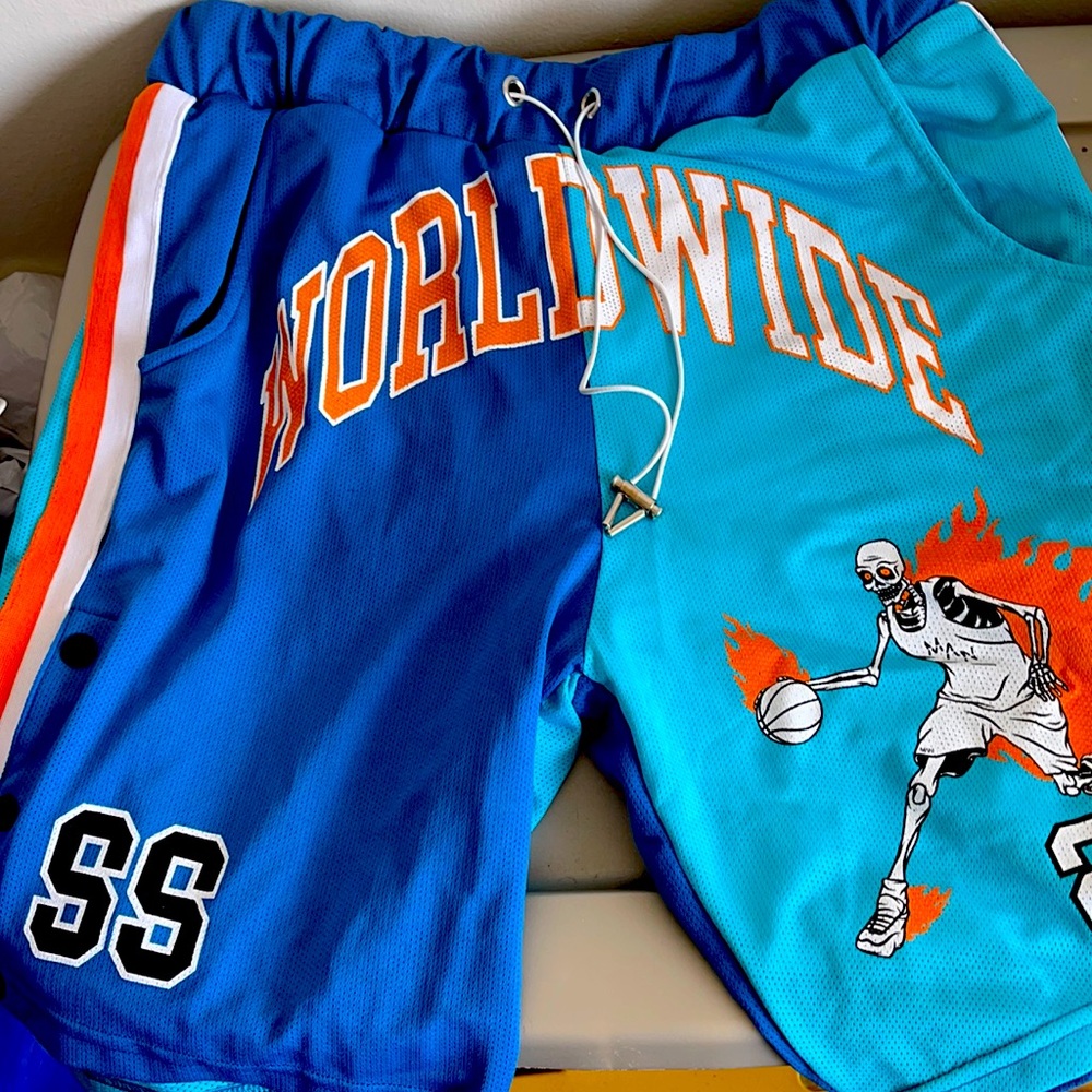 Men’s, lightweight mesh shorts